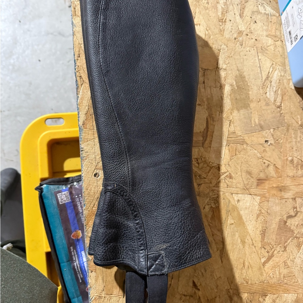 Ariat Leather Riding Half Chaps